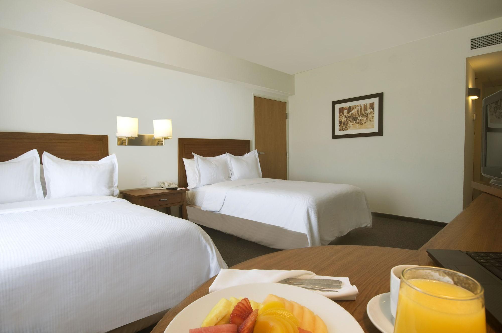Hotel Fiesta Express Finsa 4*