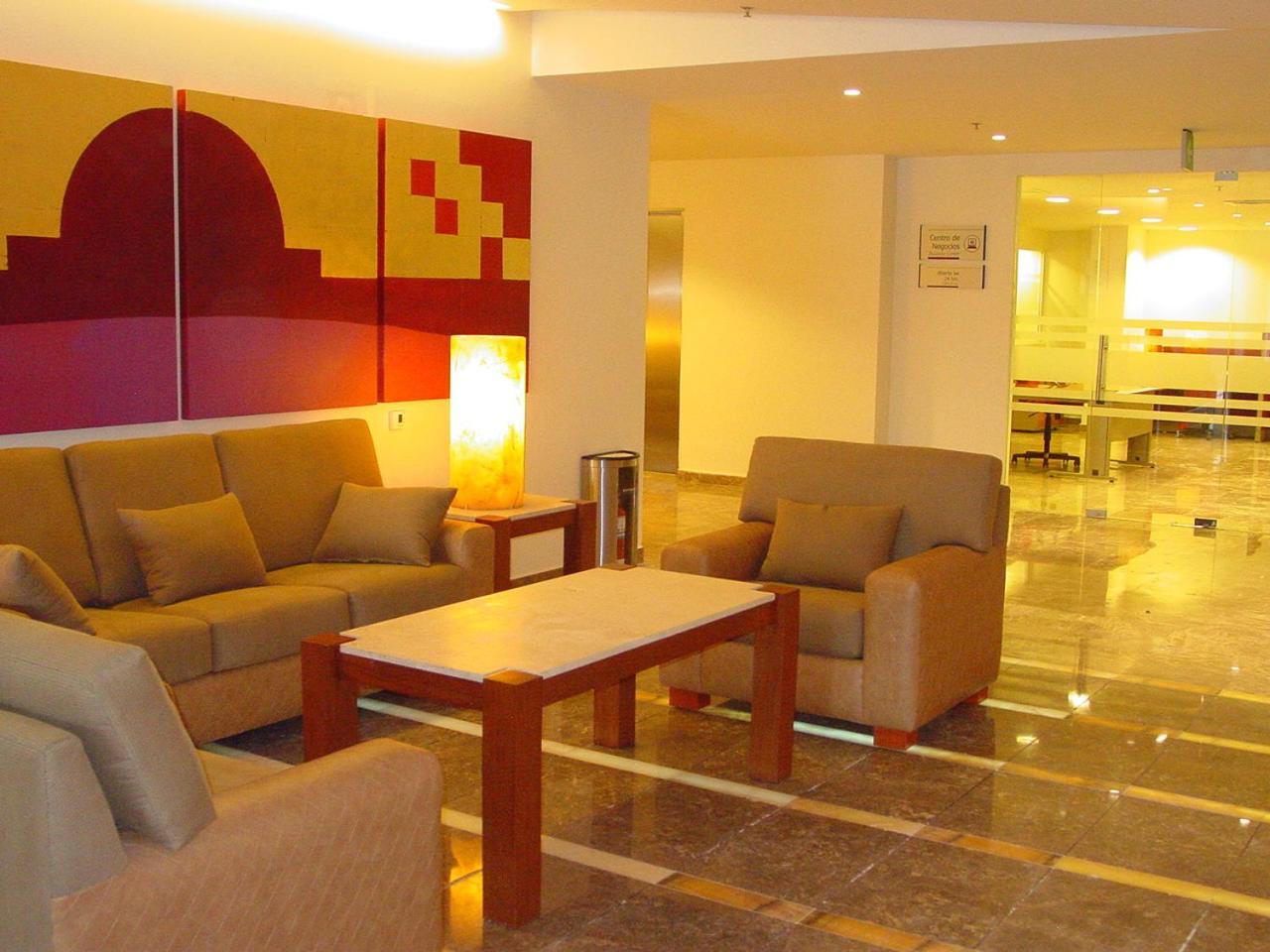 Fiesta Express Finsa Hotel 4*