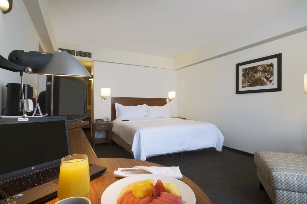 Hotel Fiesta Express Finsa 4*